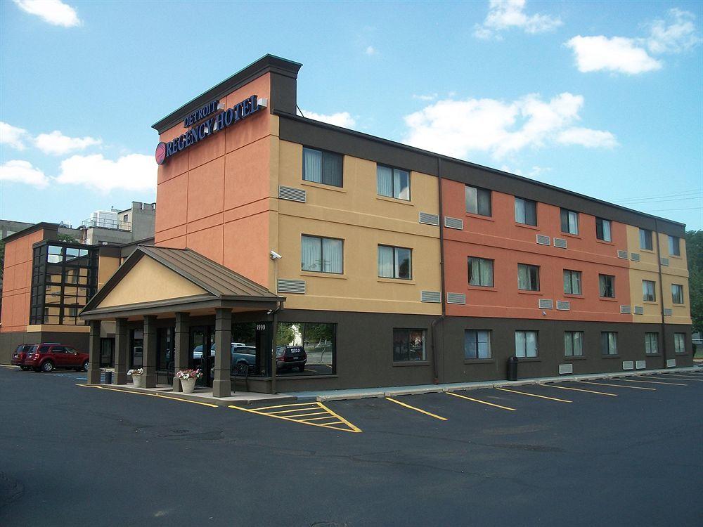 Comfort Inn Downtown Детройт Екстериор снимка